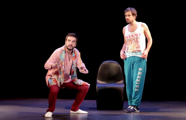 Sans Valentin, De et mise en scène Jocelyn Flipo, mise en scène Léon Vitale. Avec Mathieu Coniglio, Thomas Jacob, Yohan Genin, Comédie de Paris, 19 janvier 2015, © Fabienne Rappeneau