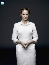 Melissa-Leo-as-Nurse-Pam-wayward-pines-38383014-2922-3900