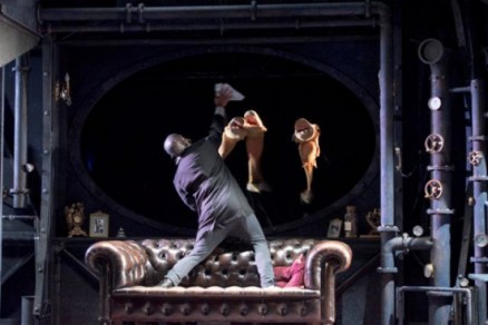 2OOOO-lieues-sous-les-mers_003_-c-Brigitte-Enguerand-coll.CF_scalewidth_714