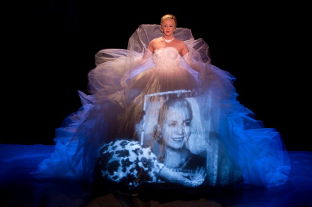 evita-amour-gloire-etc.4502.image.710x0