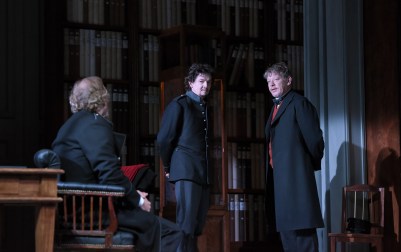 PERE - REPETITION - De : August STRINDBERG - Mise en scene : Arnaud DESPLECHIN - Scenographie : Rudy SABOUNGHI - Costumes : Caroline de VIVAISE - Lumiere : Dominique BRUGUIERE - Son : Philippe CACHIA - Avec : Thierry HANCISSE (le Pasteur) - Michel VUILLERMOZ (Le Capitaine) - Pierre LOUIS-CALIXTE (Nojd) - A la salle Richelieu de la Comedie Francaise - Le 09 09 2015 - Photo : Vincent PONTET