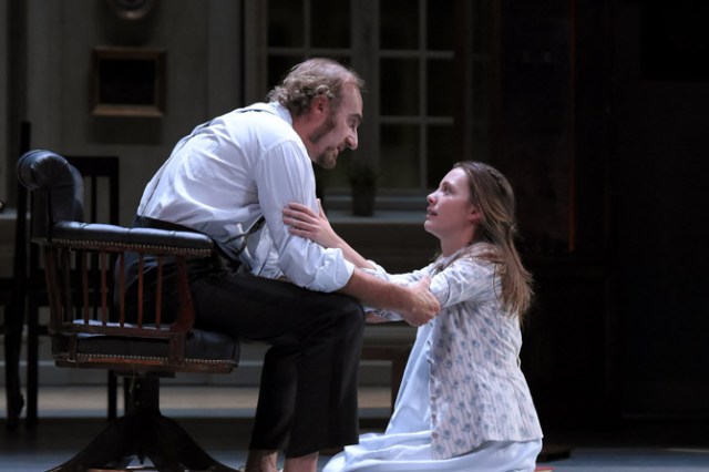 PERE - REPETITION - De : August STRINDBERG - Mise en scene : Arnaud DESPLECHIN - Scenographie : Rudy SABOUNGHI - Costumes : Caroline de VIVAISE - Lumiere : Dominique BRUGUIERE - Son : Philippe CACHIA - Avec : Michel VUILLERMOZ (Le Capitaine) - Claire de LA RUE DU CAN (Bertha) - A la salle Richelieu de la Comedie Francaise - Le 09 09 2015 - Photo : Vincent PONTET